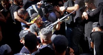 Gewaltsame Festnahme löst Proteste gegen Palästinensische Autonomiebehörde in Flüchtlingslagern aus