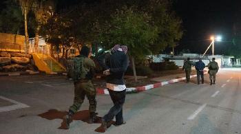 Araber randalieren auf dem Tempelberg, werfen Molotovcocktails auf Polizisten