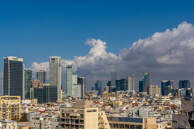 Iranischer Beamter droht, Tel Aviv und Haifa dem Erdboden gleich zu machen