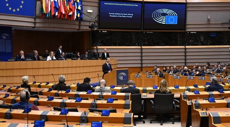 Präsident Herzog vor dem EU-Parlament: "Gestörte Tweets können töten. Sie können wirklich"