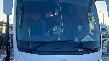 30 arabische Eindringlinge im Gepäckraum des Busses versteckt gefunden