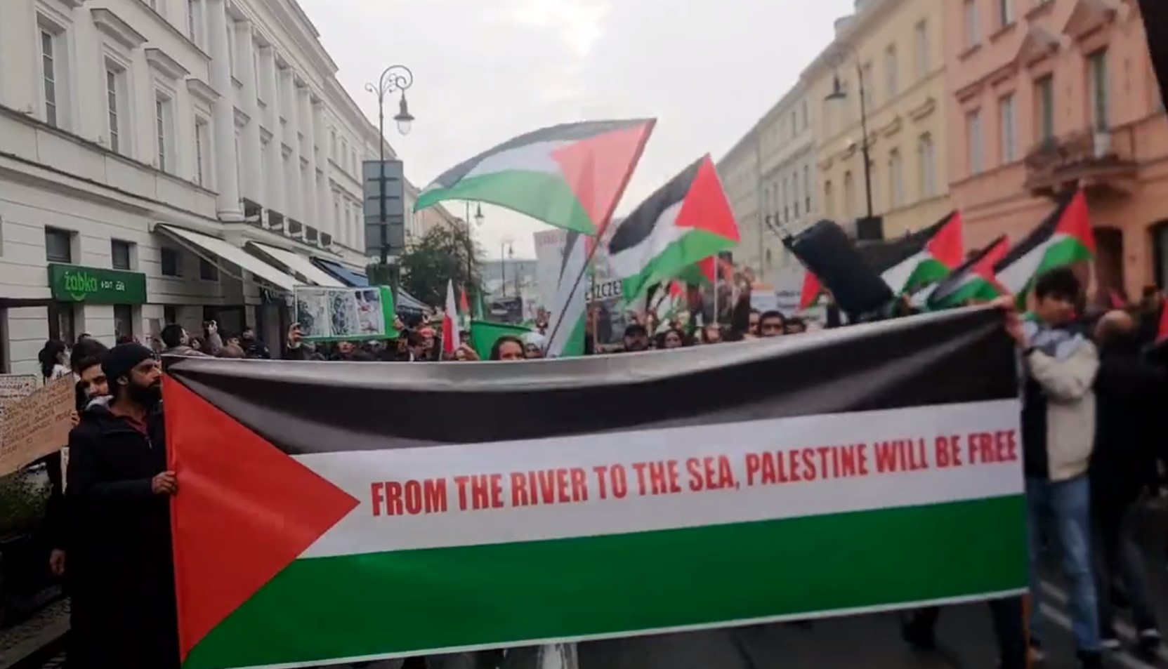 Israels Botschafter in Polen verurteilt „eklatanten Antisemitismus“ bei pro-palästinensischem Marsch