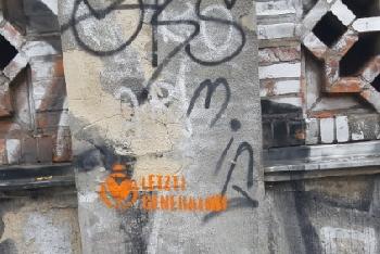 Empörung über Vandalismus an jüdischem Friedhof durch Klima-Aktivisten in Berlin