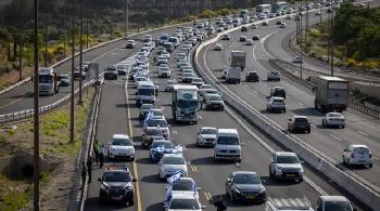 Gezielte Anti-Terror-Einsätze: IDF und Shin Bet verhaften Verdächtige nach Terrorangriff auf Highway 5