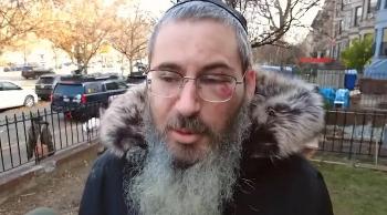 Antisemitischer Überfall in Brooklyn: Jüdischer Mann am 1 Chanukka-Tag brutal angegriffen