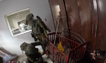 Waffen in Babybett in Gaza gefunden[Video]