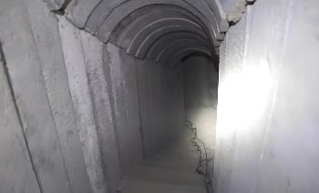 Israels Militär entdeckt umfangreichen Hamas-Tunnel: Eine Bedrohung unter der Stadt Khan Yunis [Video]