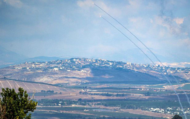 Hisbollah feuert über 55 Raketen auf Israel: IDF reagiert mit Luftangriffen