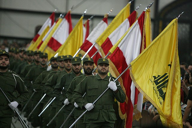 Historischer Angriff: Hisbollah nach Pager-Angriff auf den Knien