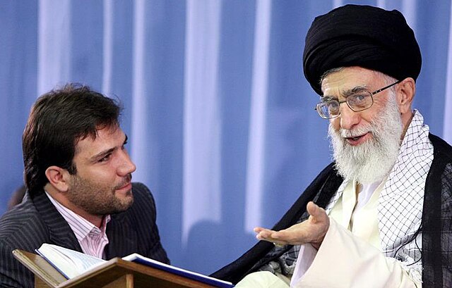 Khamenei: Hamas hat Israel „70 Jahre zurückgeworfen“ – Scharfe Reaktionen auf seinen Kommentar