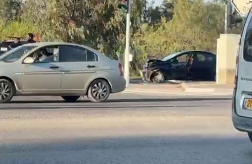 Hamas feiert Terroranschlag an der Karkur-Kreuzung: 17-jährige lebensgefährlich verletzt